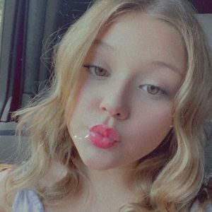 Meet your Posher, Sophia